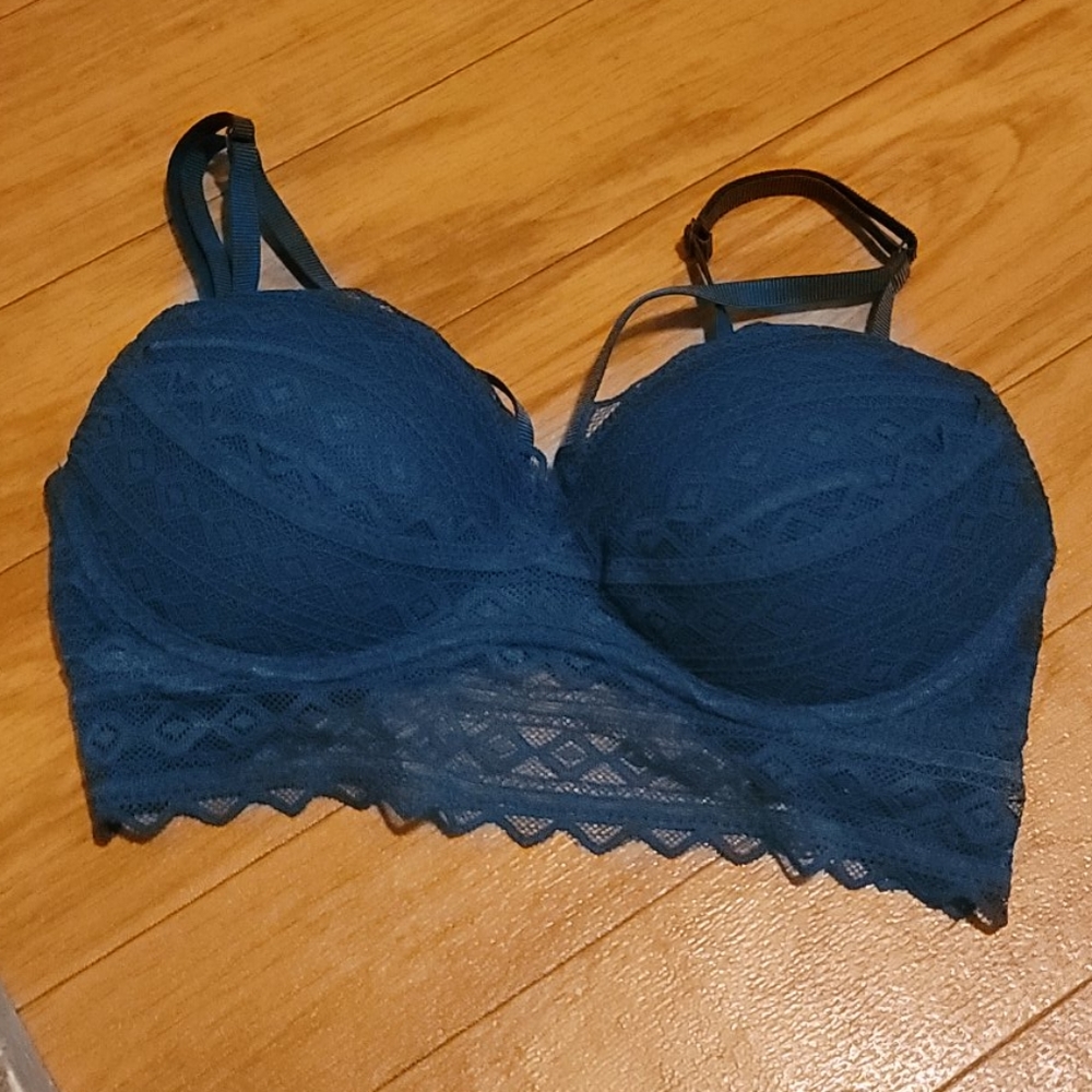 Victoria secrets pink bra